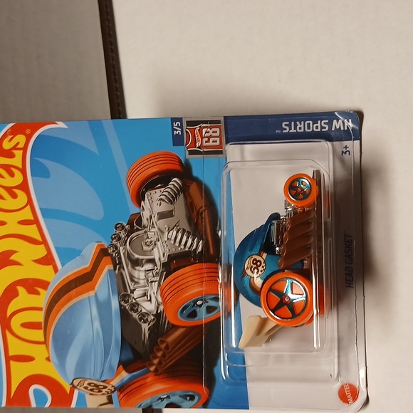Mattel Hot Wheels Orange Blue Toy Car NWT - Picture 3 of 5